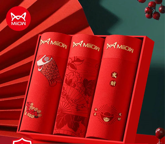 3-pack boxershorts i rött – mjuk bomull med dekorativa motiv